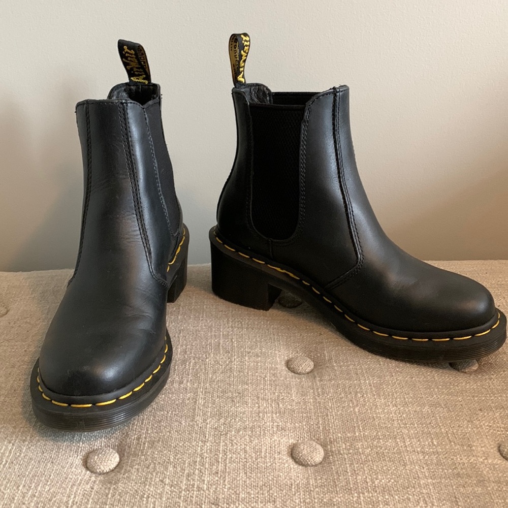 Dr. Martens Heeled Chelsea Boot / Black / Vegan Leather / Size 38 EU / 7 US